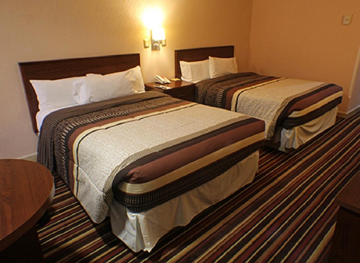Hotel Real Plaza Агуаскальентес Экстерьер фото